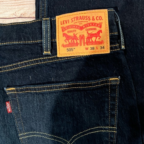 Men’s Levi’s 505 denim jeans size 38 X 34 - Picture 5 of 9